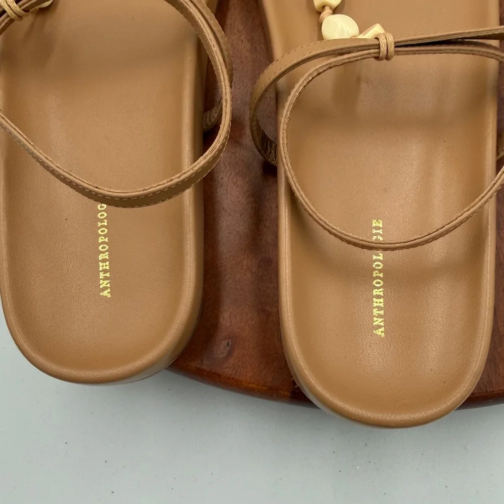 Anthropologie‎ Toe Loop Shell Sandals Tan Leather Ankle Strap Thongs Coastal W 7